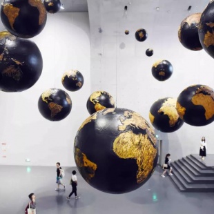 Mark Bradford: Los Angeles